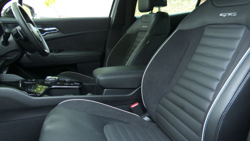 KIA SPORTAGE ESTATE 1.6T GDi PHEV GT-Line S 5dr Auto AWD view 5