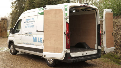 MAXUS E DELIVER 9 LWB ELECTRIC FWD 150kW High Roof Van 88.5kWh Auto view 8