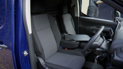 TOYOTA PROACE CITY L1 ELECTRIC Icon Van 50kWh Auto view 1